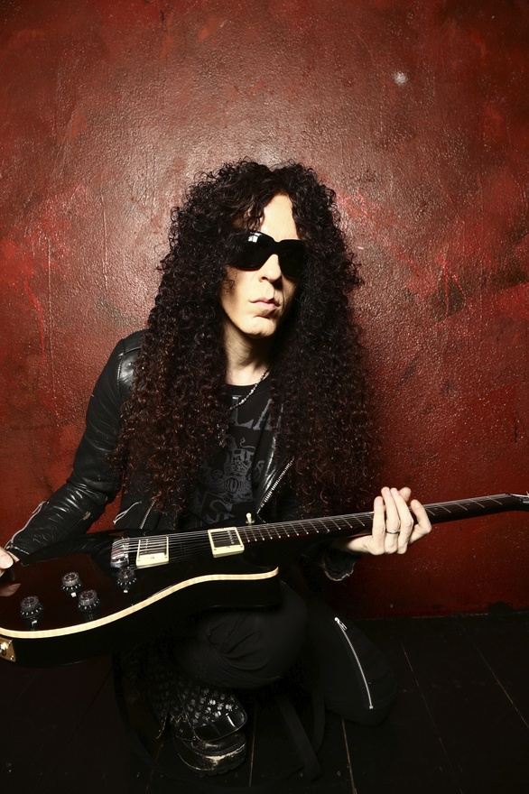 MARTY FRIEDMAN DEBUTS “MEATHOOK” VIDEO ON BILLBOARD