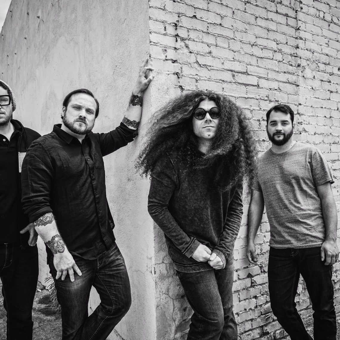 COHEED AND CAMBRIA  SIGN TO ROADRUNNER RECORDS