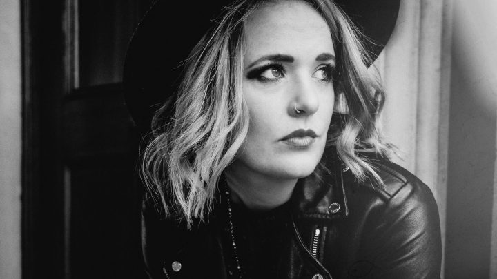 Elles Bailey Releases a Specially-chosen Single ‘Help Somebody’  to Support HEROES Charity