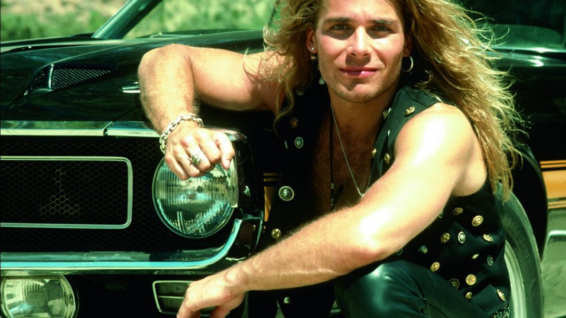 Mike Tramp releases solo career anthology in December