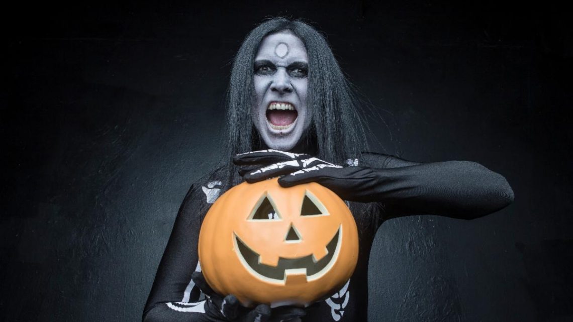 WEDNESDAY 13 releases ‘Devil Inside’, announces Halloween streaming event