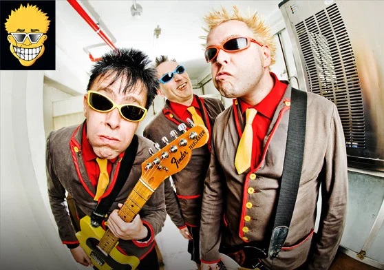 Toy Dolls: The Albums – 1989-1993, 5CD – Review