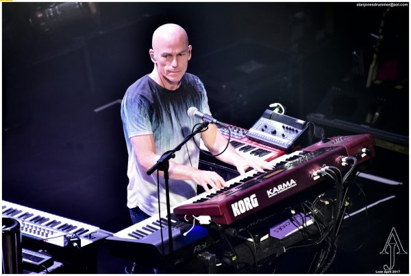Marillion keyboardist Mark Kelly to publish autobiography