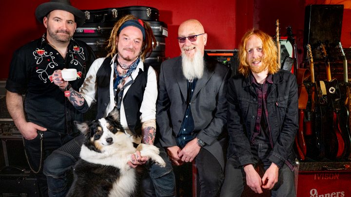 Ginger Wildheart & The Sinners announce the release of their debut album