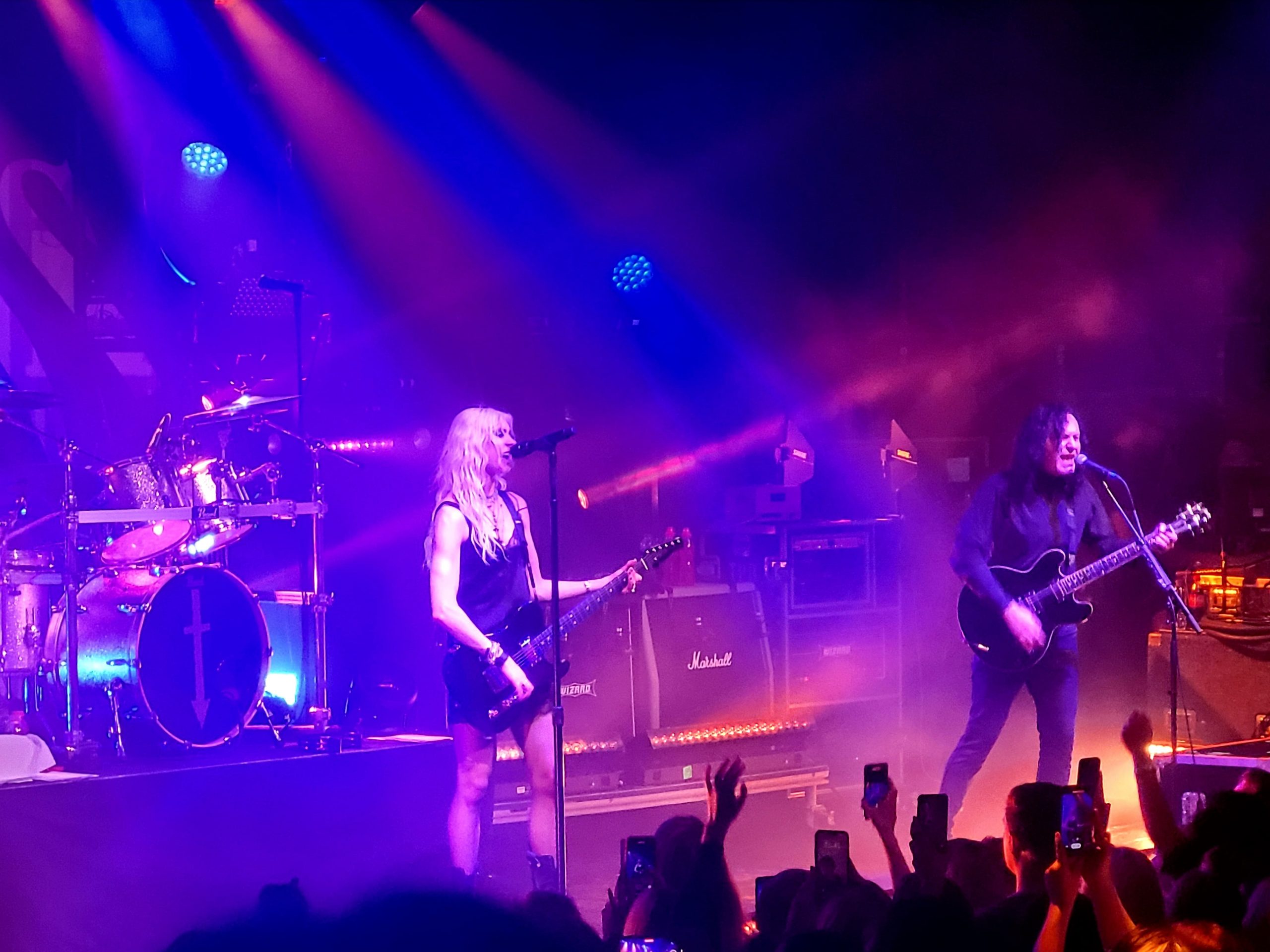 the pretty reckless tour 2022 uk support act