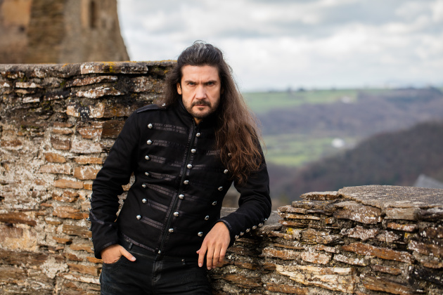VICTOR SMOLSKI Releases Music Video For New Single “Unity” Of Upcoming Album “Guitar Force”!