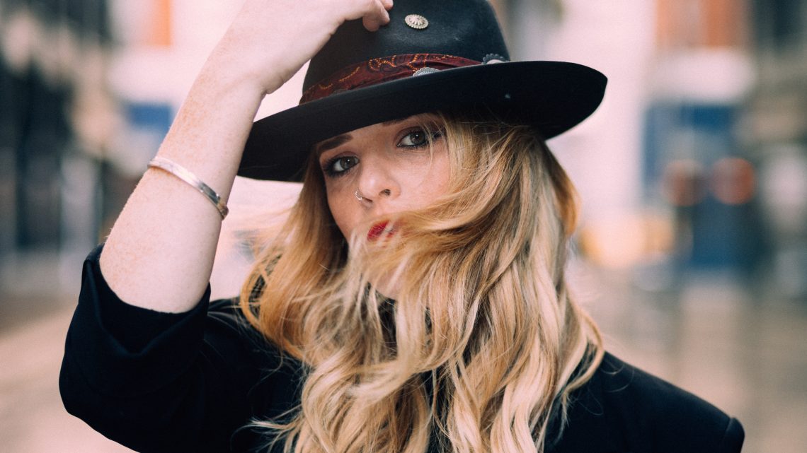 Elles Bailey Releases New Single & Video — ‘Spinning Stopped’