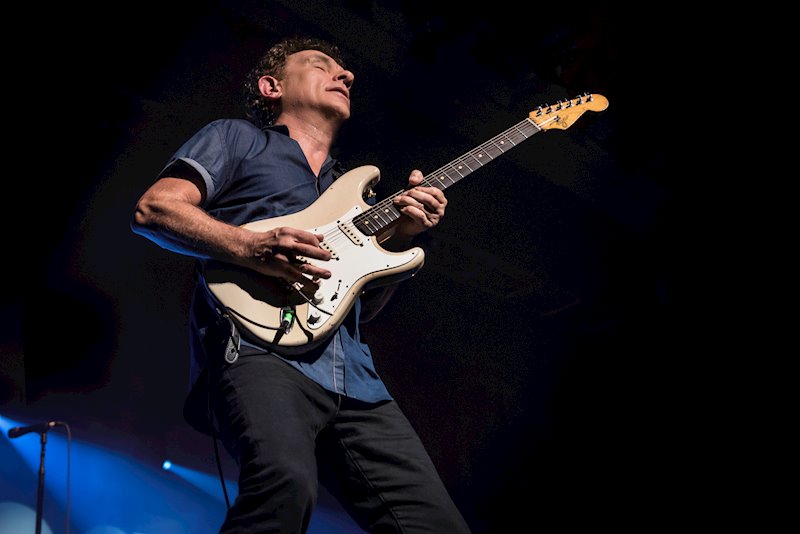 IAN MOSS  RETURNS TO THE UK FOR   TWO SPECIAL PERFORMANCES