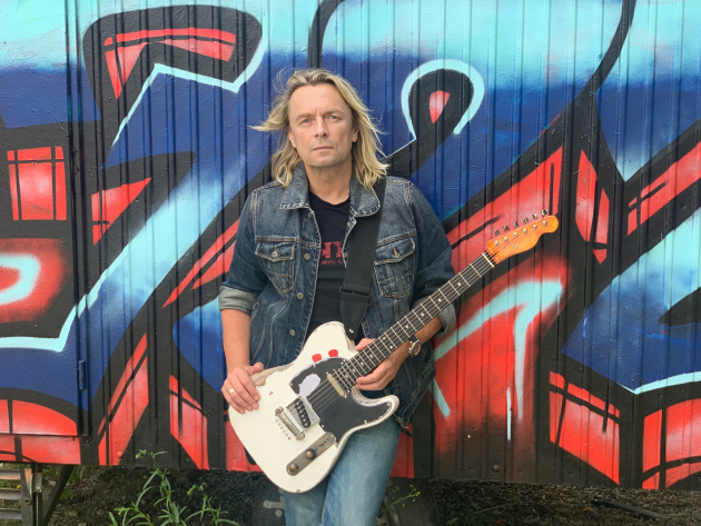 A Tribute To STATUS QUO Legend Rick Parfitt:  MICHAEL VOSS Premieres New Music Video For “Don’t Drive My Car” (Feat. Andy Susemihl [ex-U.D.O] On Guest Guitar)