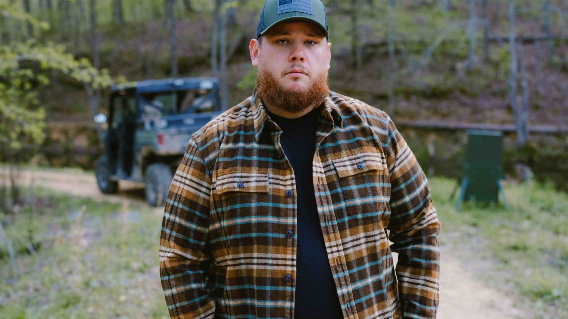 Luke Combs returns with new album ‘Fathers & Sons’ & releases first track ‘The Man He Sees In Me’…