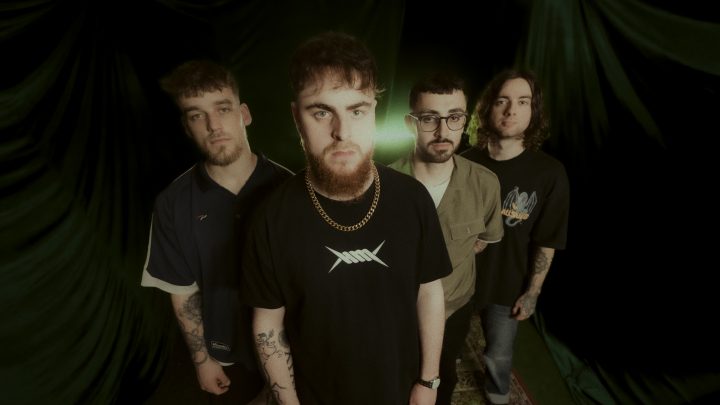 UNSTOPPABLE UK NU-METALCORE CREW COBER MOUTH DETAIL NEW EP & SINGLE!