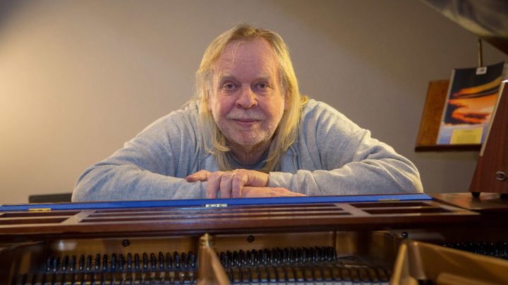RICK WAKEMAN ANNOUNCES THE FINAL ONE MAN SOLO TOUR, HIGHLIGHTING YES AND HIS SOLO WORK